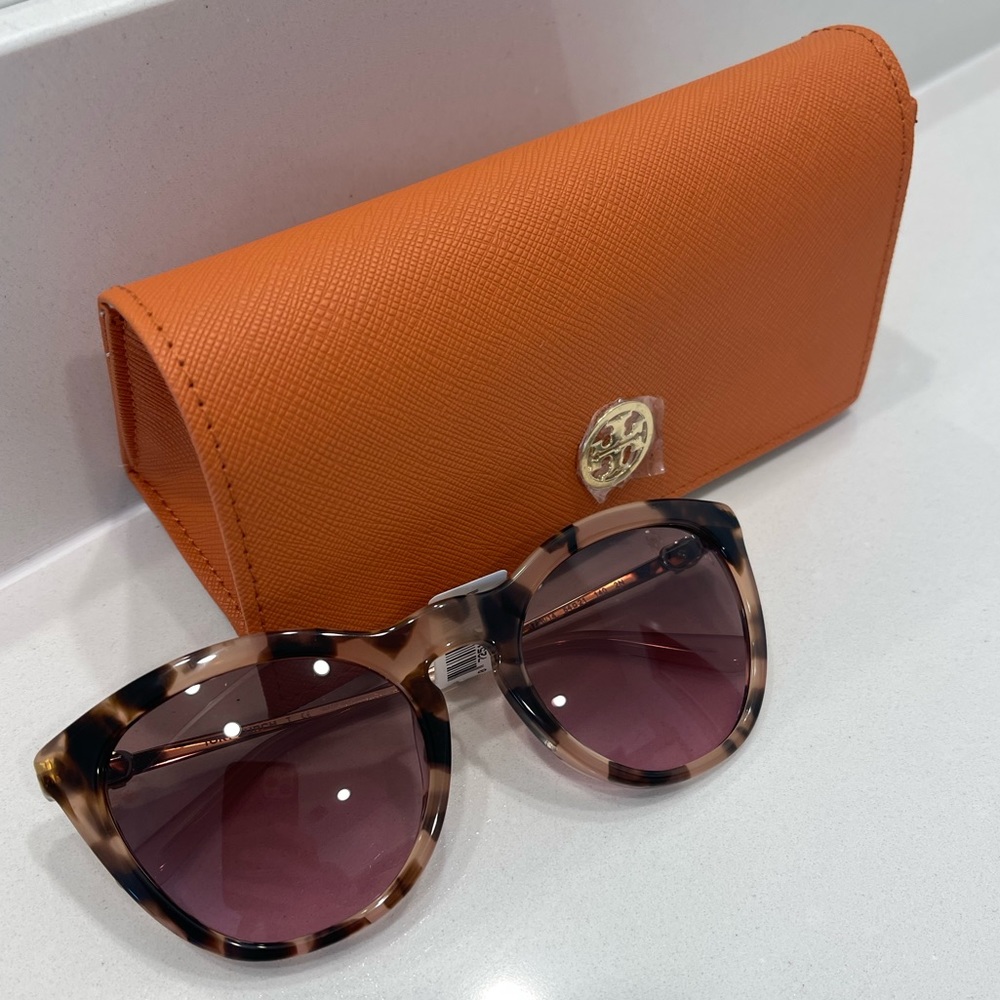 New Tory Burch Sunglasses with case